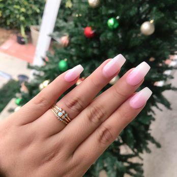 Mindy Nails Bar - Dip powder ombré nails - Nail Salons Near Me - Whittier, California