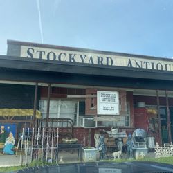 Stockyard Antiques - Front entrance