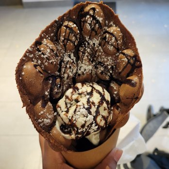 Gong Cha - Chocolate Egg waffle with ice cream, fudge, and powdered sugar - Coffee & Tea Near Me - Arlington, Virginia