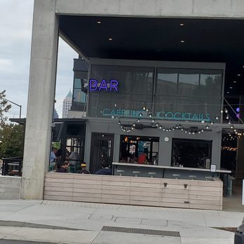 Holiday Bar - Front view - Coffee & Tea Near Me - Atlanta, Georgia