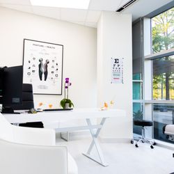 Q Factor Chiropractic - Adjustment suite