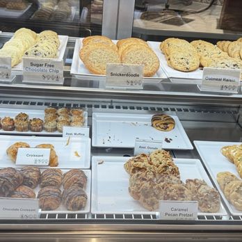 The Marketplace by Fabio Viviani - Buffets Near Me - Cabazon, California The Marketplace by Fabio Viviani - Buffets Near Me - Cabazon, California