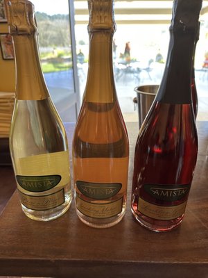 Amista Vineyards by null