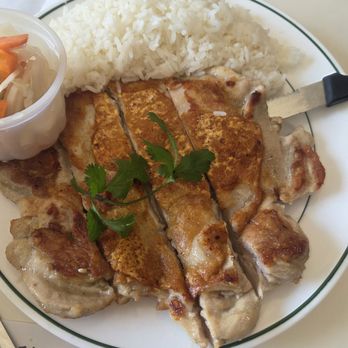 Litz Restaurant - Chicken lemongrass - Singaporean Near Me - Monterey Park, California