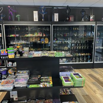 ROYAL VAPE & SMOKE - Updated May 2026 - 12 Photos - 2410 US-231, Wetumpka,  Alabama - Vape Shops - Phone Number - Yelp
