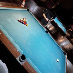 Joey's - Pool / Billiard