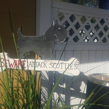 The Highland St Cafe - Adorable outdoor signage - Breakfast & Brunch Near Me - Mount Dora, Florida The Highland St Cafe - Adorable outdoor signage - Breakfast & Brunch Near Me - Mount Dora, Florida