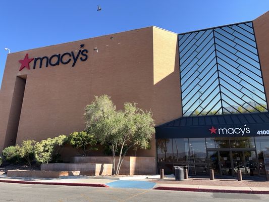 Meadows Mall by null