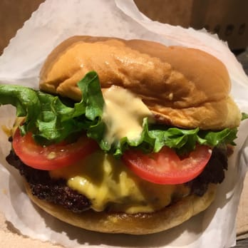 Shake Shack I-Drive - Shackburger ($5.19) - Ice Cream & Frozen Yogurt Near Me - Orlando, Florida Shake Shack I-Drive - Shackburger ($5.19) - Ice Cream & Frozen Yogurt Near Me - Orlando, Florida