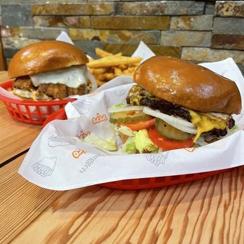 YOYO BURGERS AND CHICKEN - Updated February 2026 - 933 Photos