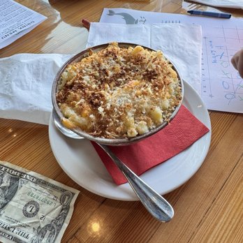 7 Devils Waterfront Alehouse - Mac N Cheese - Seafood Near Me - Coos Bay, Oregon