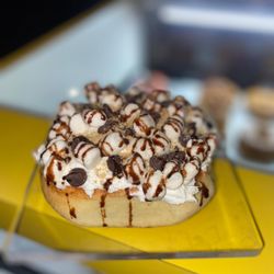 Boompy's Donut & Ice Cream Shop
