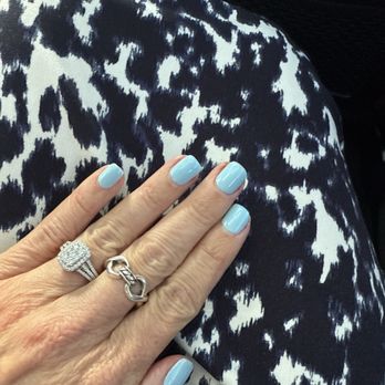 5 Gold Nails - Nail Salons Near Me - Valrico, Florida