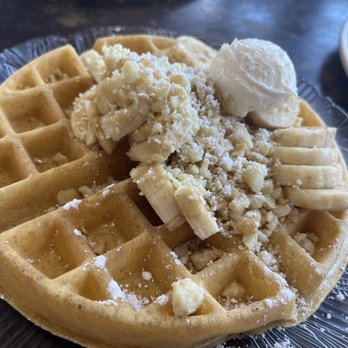 Kihei Caffe - Banana macadamia waffle - Hawaiian Near Me - Kihei, Hawaii