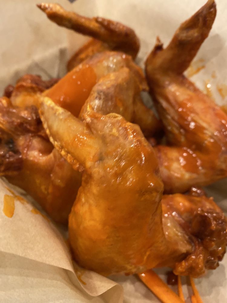 THE GROWLER 15 Photos & 22 Reviews Beer Bar 265 N Lamar Blvd, Oxford, MS Restaurant