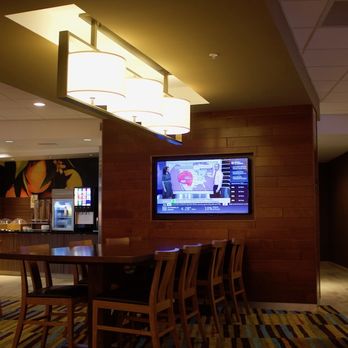 Fairfield by Marriott Inn & Suites Decorah - The breakfast area. - Hotels Near Me - Decorah, Iowa Fairfield by Marriott Inn & Suites Decorah - The breakfast area. - Hotels Near Me - Decorah, Iowa