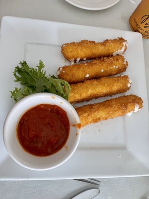 Borghi's By The Bay by null