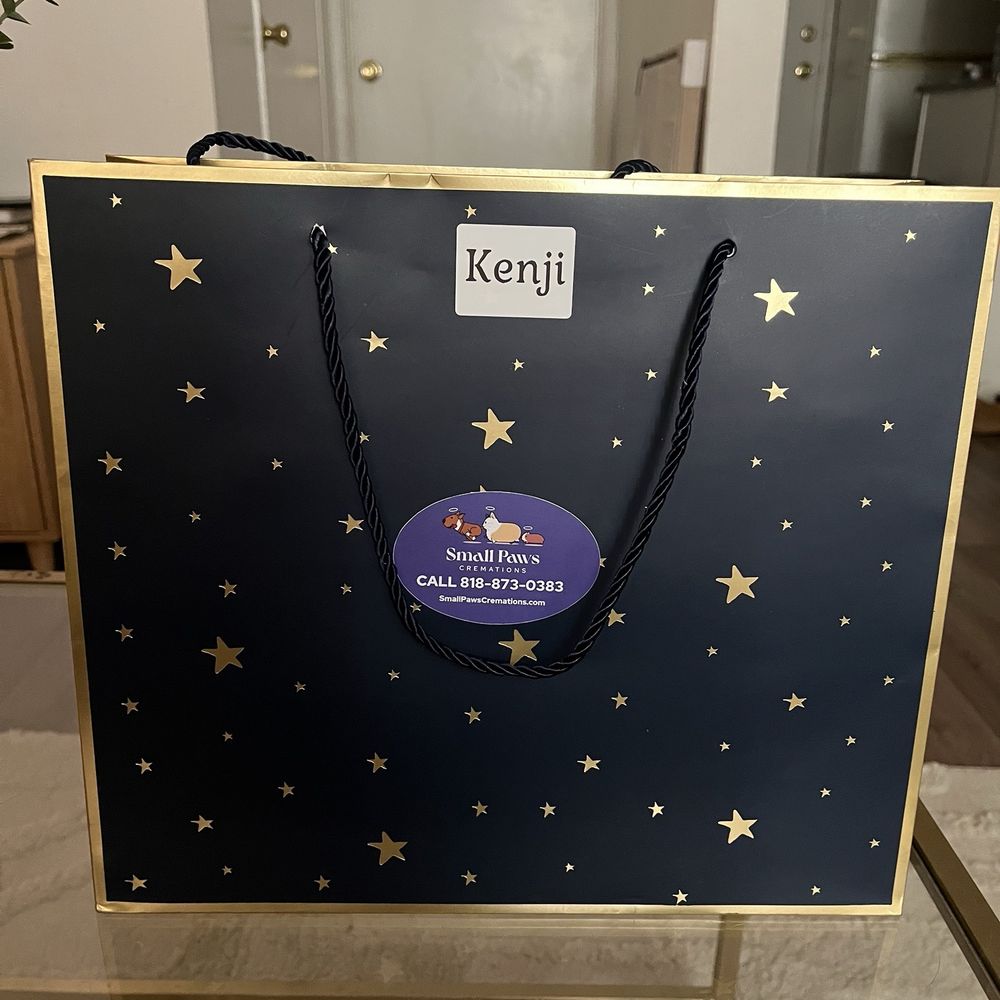 Small Paws Cremations - Pet Cremation Services Near Me - Los Angeles, California Small Paws Cremations - Pet Cremation Services Near Me - Los Angeles, California