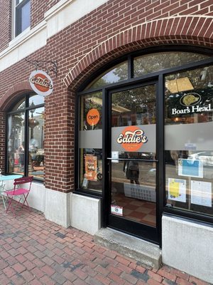 Eddie’s Little Shop & Deli by null