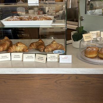 Miss Cruffin - Bakeries Near Me - Jacksonville, Florida Miss Cruffin - Bakeries Near Me - Jacksonville, Florida