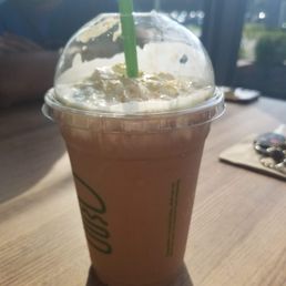 Smores Shake - delicious in taste and appearance! Smores Shake - delicious in taste and appearance!