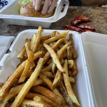 Real Burger - Green chili cheeseburger and fries - Burgers Near Me - Santa Fe, New Mexico