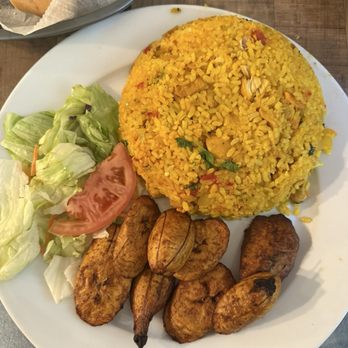 Riverside Castle - Chicken mamposteao + maduros - Caribbean Near Me - Aguada, Puerto Rico