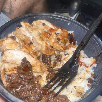 WaBa Grill - I asked for a half and half bowl and they didn't even fill up my bowl stingy people - Asian Fusion Near Me - Corona, California