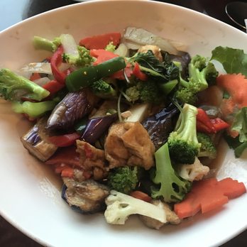 Phuket Royal - vege stir fry - Thai Near Me - Ottawa, Ontario Phuket Royal - vege stir fry - Thai Near Me - Ottawa, Ontario