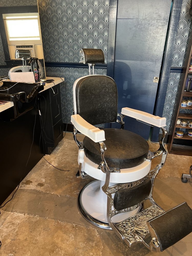 Barber and Shave Company Logo