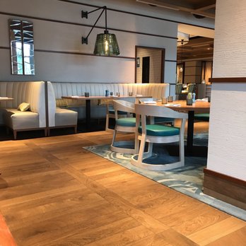 Lightkeepers - Indoor dining - New American Near Me - Key Biscayne, Florida