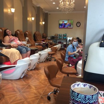 Glossy Nails Spa - Lots of brand new chairs! - Nail Salons Near Me - Tampa, Florida