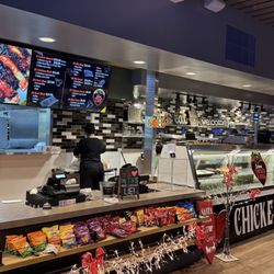 Love Chicken And Ribs - Love the new space! There are a good number of 4-top tables, as well as a communal hightop counter with barstools for dining in.