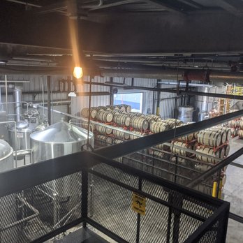 Giant Texas Distillers - Whiskey Bars Near Me - Houston, Texas Giant Texas Distillers - Whiskey Bars Near Me - Houston, Texas