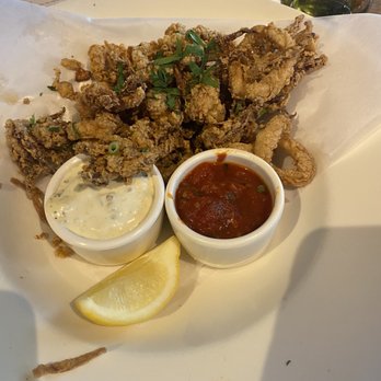 Yard House - Fried Calamari Yummy - New American Near Me - Concord, California