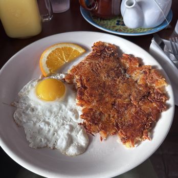 Maxine's Cafe - My standard ask: sunny side up single egg and crispy hashbrowns on the side - Breakfast & Brunch Near Me - Los Angeles, California Maxine's Cafe - My standard ask: sunny side up single egg and crispy hashbrowns on the side - Breakfast & Brunch Near Me - Los Angeles, California