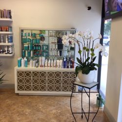 Glaze Organic Salon and Spa