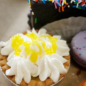 Caldense Bakery - Lemon tart - Portuguese Near Me - Whitby, Ontario Caldense Bakery - Lemon tart - Portuguese Near Me - Whitby, Ontario