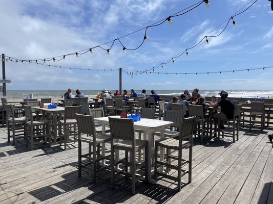Fish Heads Bar & Grill by null