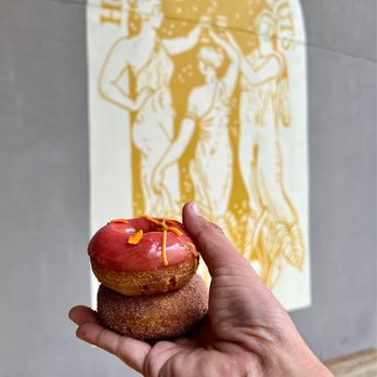 Holey Grail Donuts - Perhaps my fave donut shop! Notorious POG and since Lady Guinevere suggested I get Hot Single :D - Donuts Near Me - Honolulu, Hawaii Holey Grail Donuts - Perhaps my fave donut shop! Notorious POG and since Lady Guinevere suggested I get Hot Single :D - Donuts Near Me - Honolulu, Hawaii