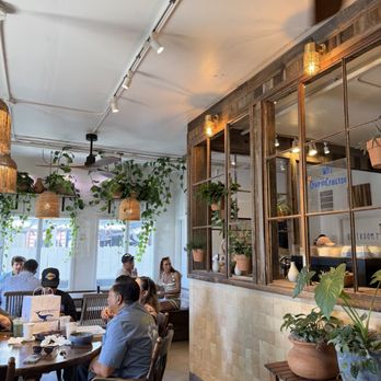 Blue Whale - Cafes Near Me - La Jolla, California