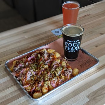 Boulevard BBQ - a tray of food and a glass of beer - Barbeque Near Me - Burnham, Pennsylvania