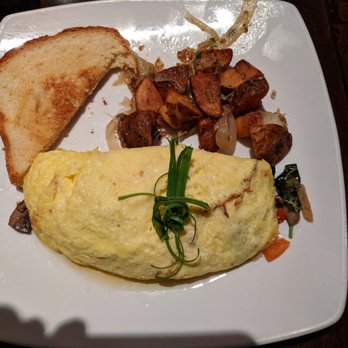 Mesh Restaurant - Veggie omlette - New American Near Me - Indianapolis, Indiana