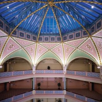 The Lofts at Shillito Place - Atrium ceiling and rounded hallways - Apartments Near Me - Cincinnati, Ohio The Lofts at Shillito Place - Atrium ceiling and rounded hallways - Apartments Near Me - Cincinnati, Ohio