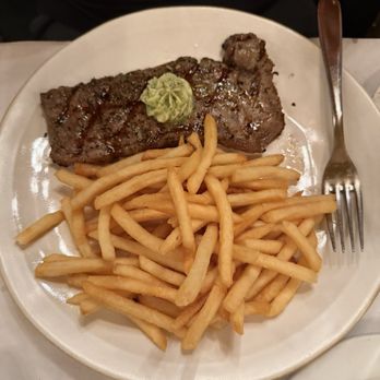 Le Chat Noir - Steak Frites Le Chat Noir - French Near Me - Washington, DC, District of Columbia