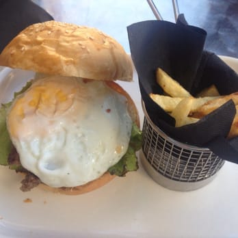 Sp9rt House - Burgers Near Me - Mataró, B