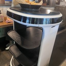 Robots bring you your food Robots bring you your food