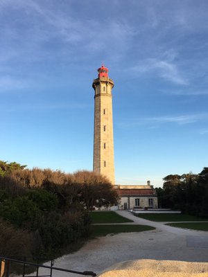 Phare des Baleines by null