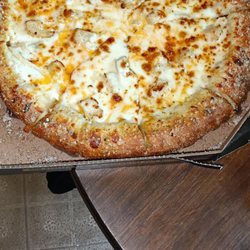 Domino's Pizza - Stuffed crust is bomb