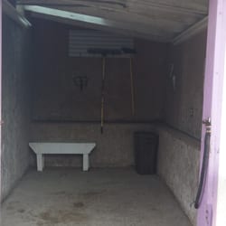 Tk Brooke Stables - covered tackup/grooming area